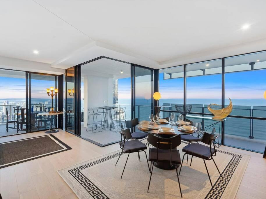 Exclusive Circle On Cavil Sub-Penthouse Luxury Apt - Hosted By Coastal Letting 黄金海岸 外观 照片