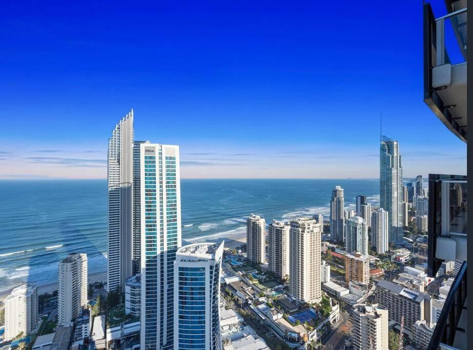 Exclusive Circle On Cavil Sub-Penthouse Luxury Apt - Hosted By Coastal Letting 黄金海岸 外观 照片