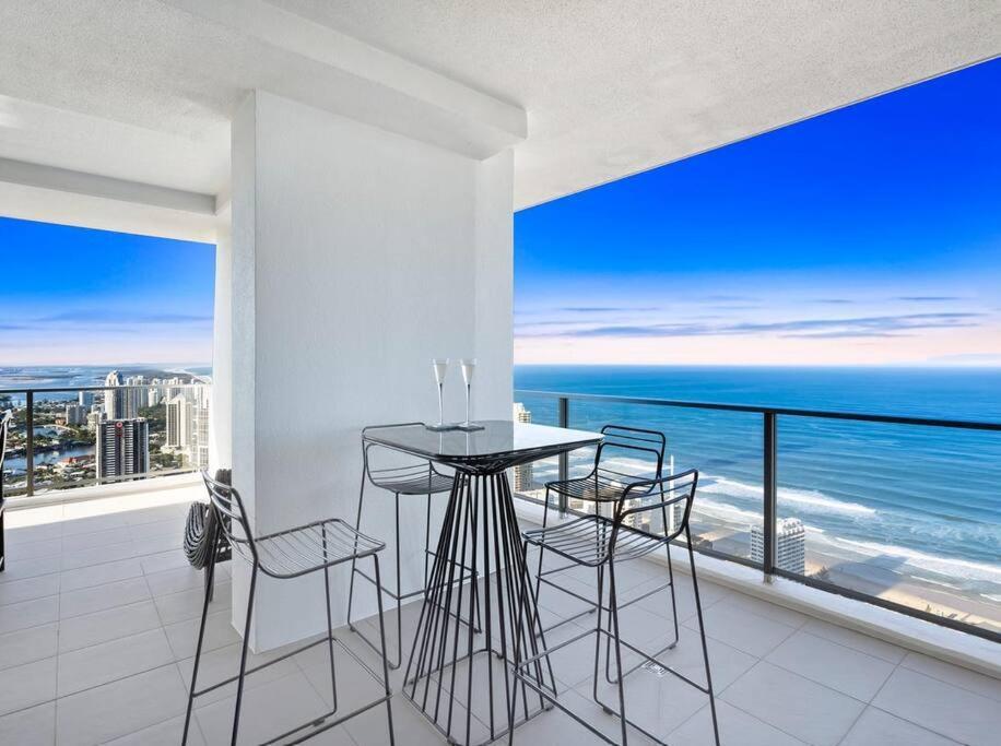 Exclusive Circle On Cavil Sub-Penthouse Luxury Apt - Hosted By Coastal Letting 黄金海岸 外观 照片