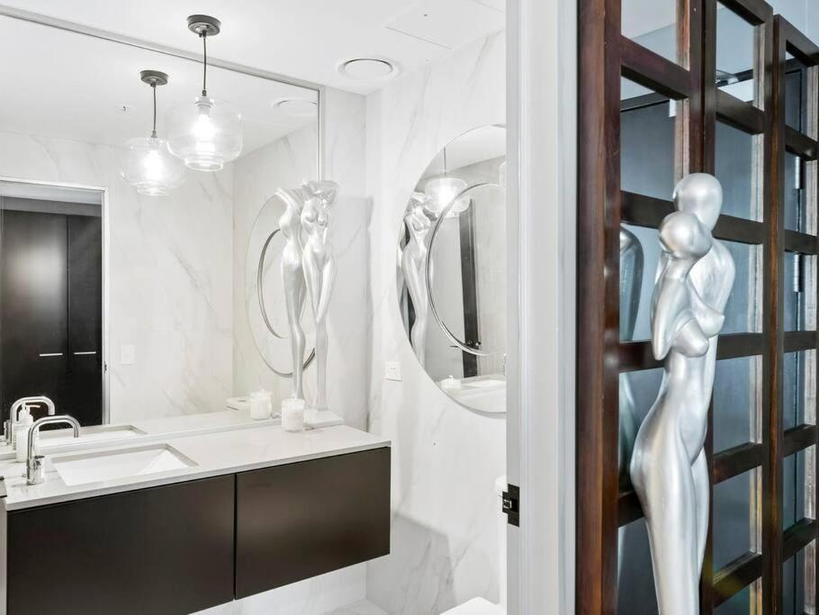 Exclusive Circle On Cavil Sub-Penthouse Luxury Apt - Hosted By Coastal Letting 黄金海岸 外观 照片